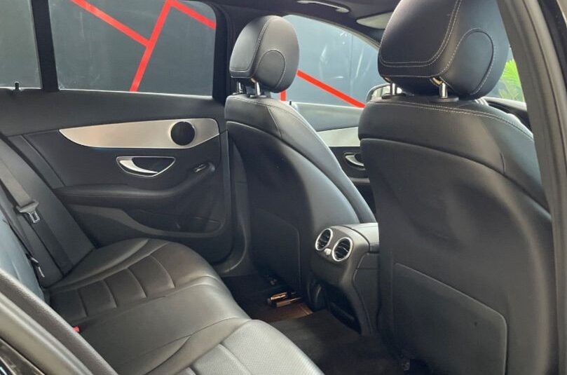 MERCEDES C220D STATE AMG LINE