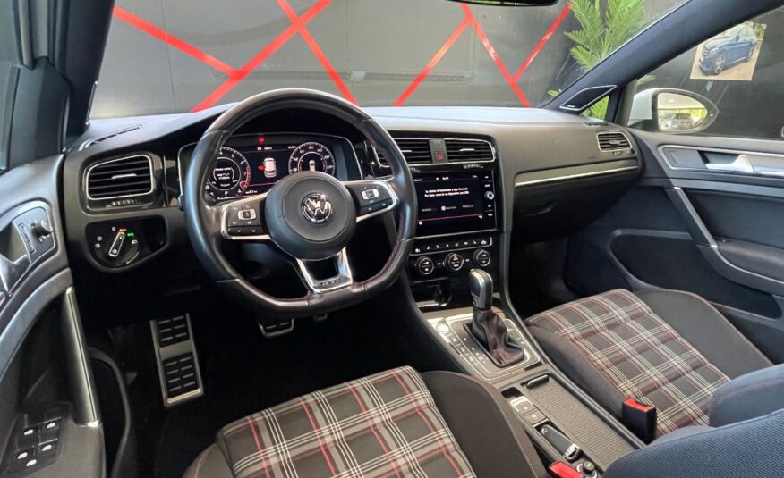 VOLKSWAGEN GOLF GTI PERFORMANCE