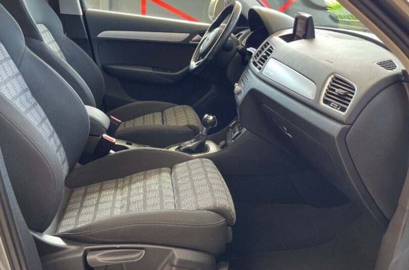 AUDI Q3 S LINE