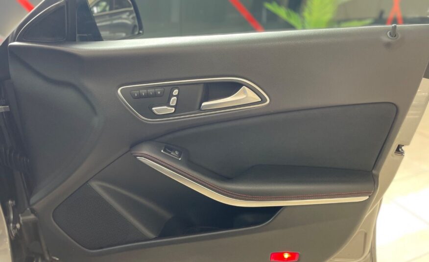 MERCEDES CLA 200 SHOOTING BRAKKE AMG LINE