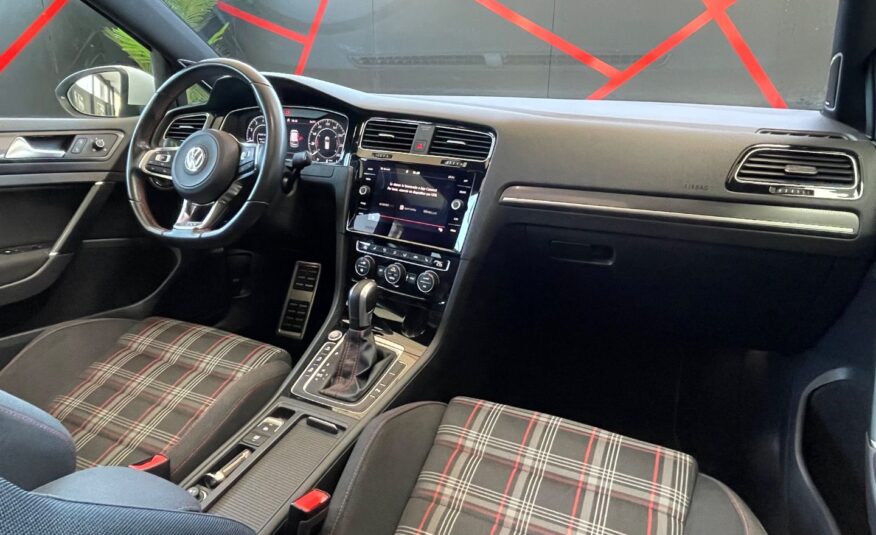 VOLKSWAGEN GOLF GTI PERFORMANCE