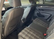 VOLKSWAGEN Golf GTD