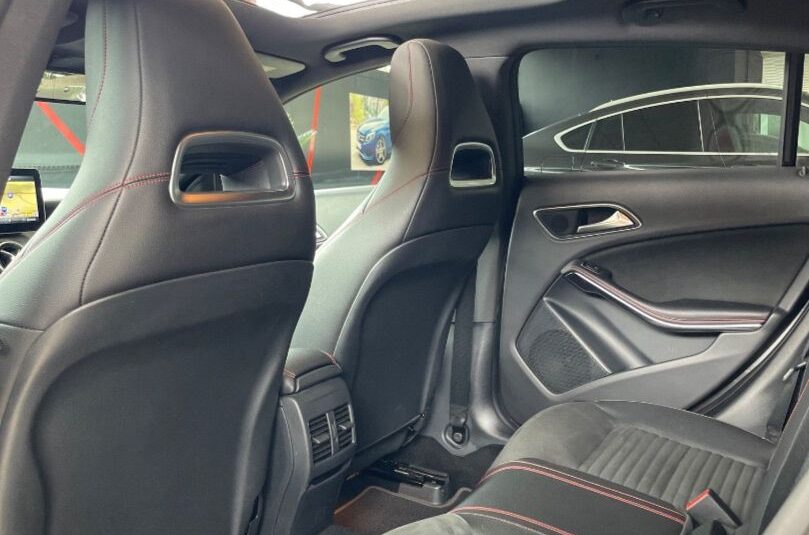 MERCEDES CLA 200 SHOOTING BRAKKE AMG LINE