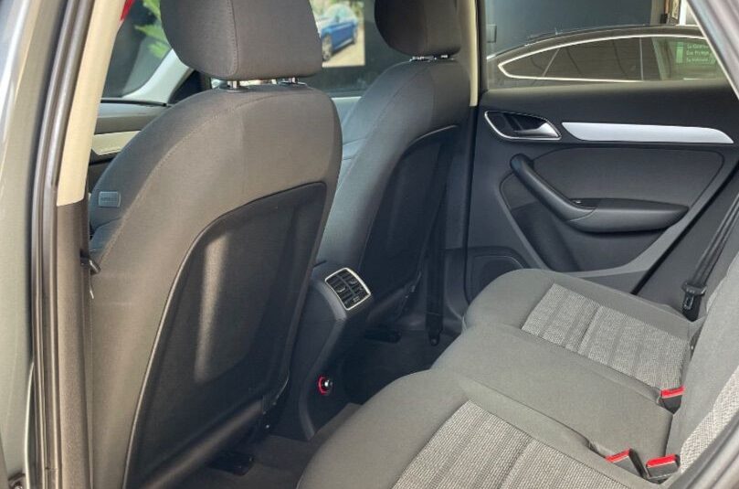 AUDI Q3 S LINE
