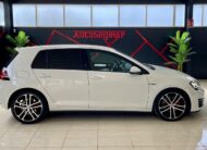 VOLKSWAGEN Golf GTD