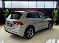 VOLKSWAGEN TIGUAN R LINE