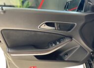 MERCEDES CLA 220 AMG