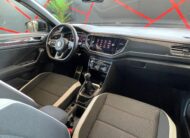 VOLKSWAGEN T-ROC R LINE