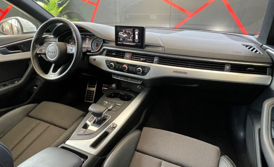 AUDI A4 AVANT S LINE