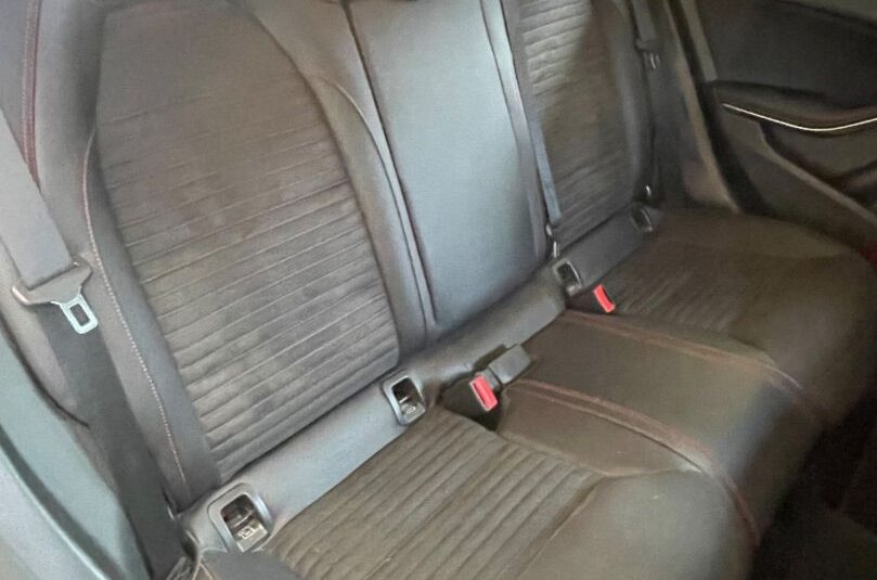 MERCEDES CLA 220 AMG