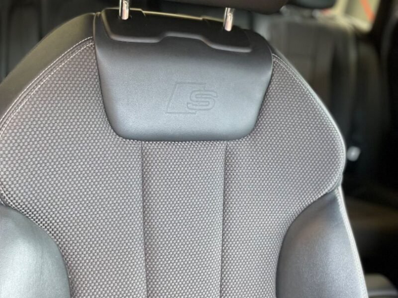 AUDI A4 AVANT S LINE