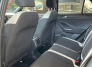 VOLKSWAGEN T-ROC R LINE