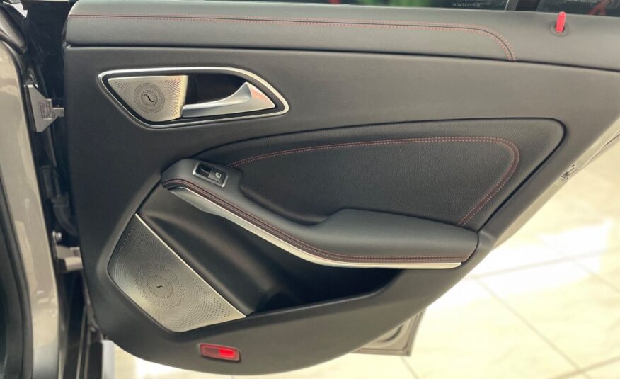 MERCEDES CLA 220 AMG LINE