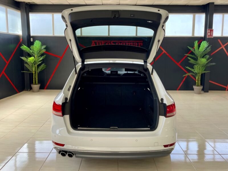 AUDI A4 AVANT S LINE