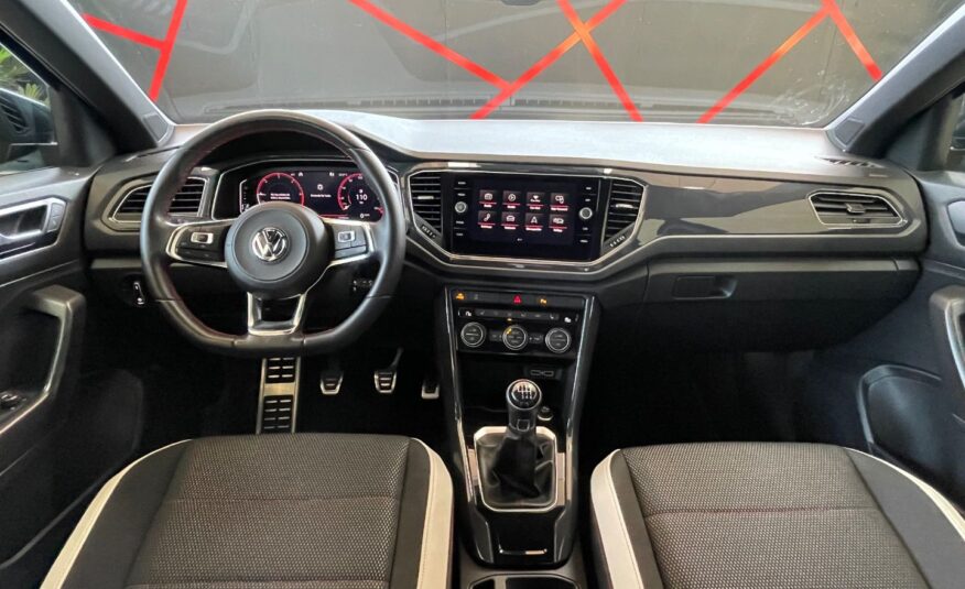 VOLKSWAGEN T-ROC R LINE