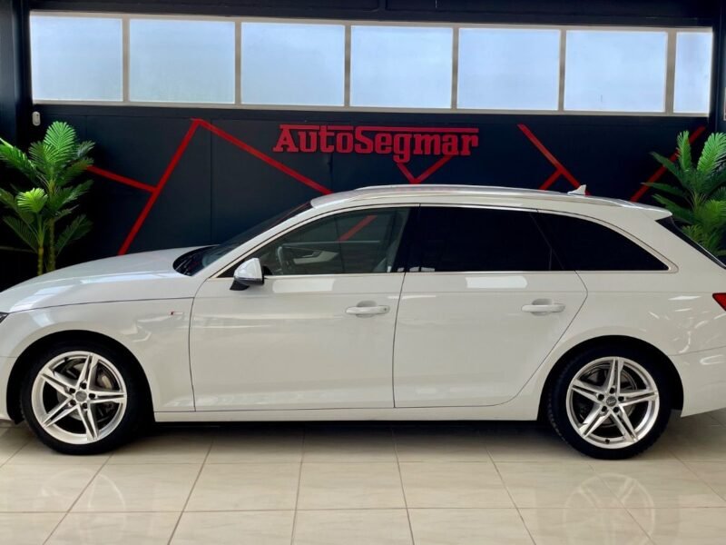 AUDI A4 AVANT S LINE