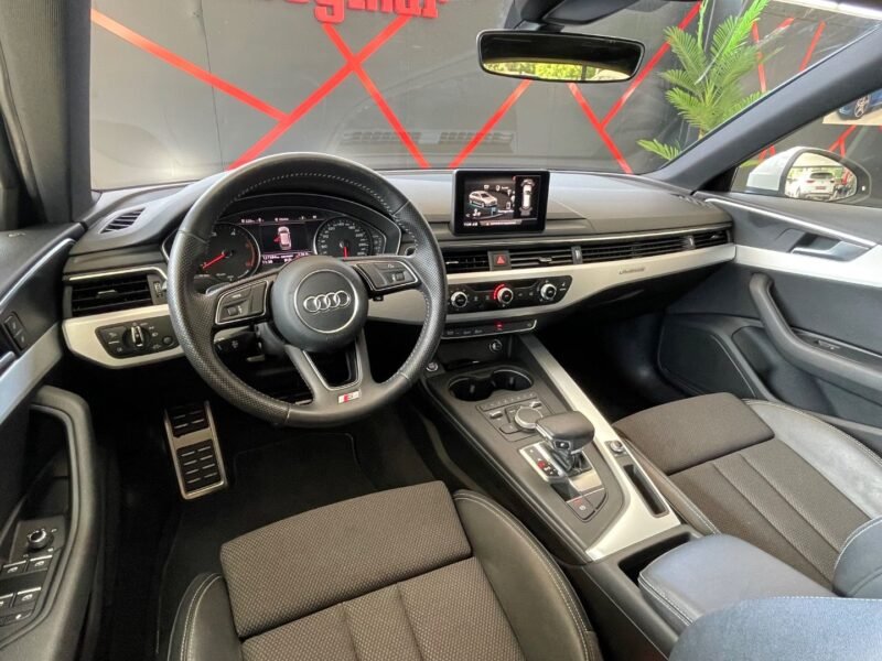 AUDI A4 AVANT S LINE