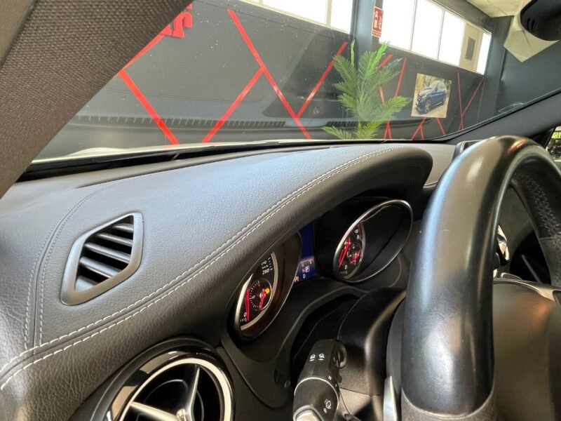 MERCEDES GLA 220 AMG EDITION