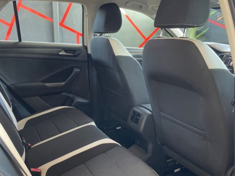 VOLKSWAGEN T-ROC SPORT