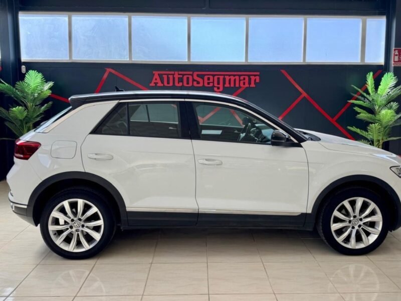 VOLKSWAGEN T-ROC SPORT