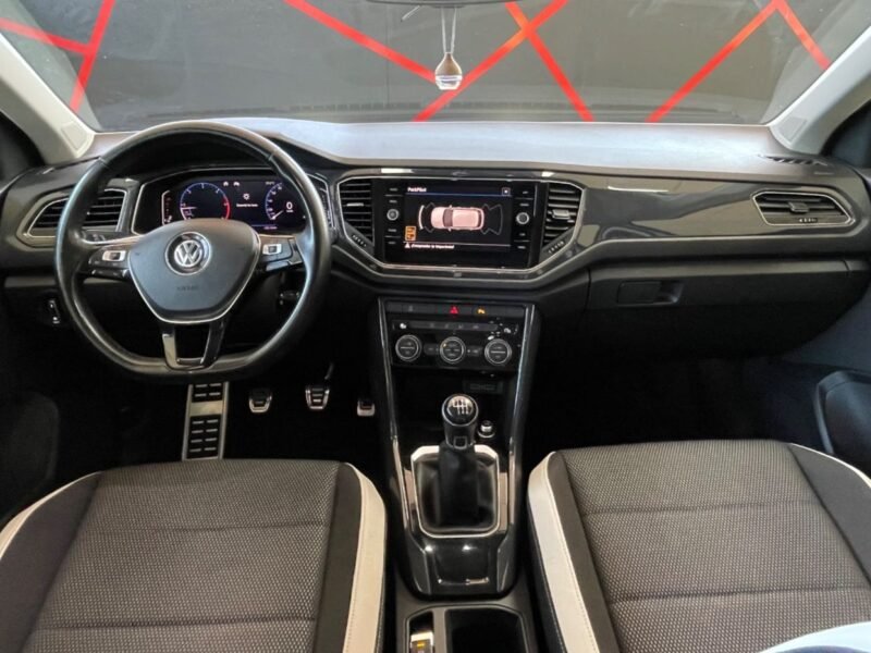 VOLKSWAGEN T-ROC SPORT