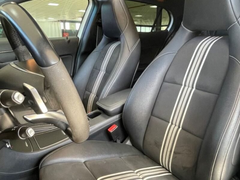 MERCEDES GLA 220 AMG EDITION