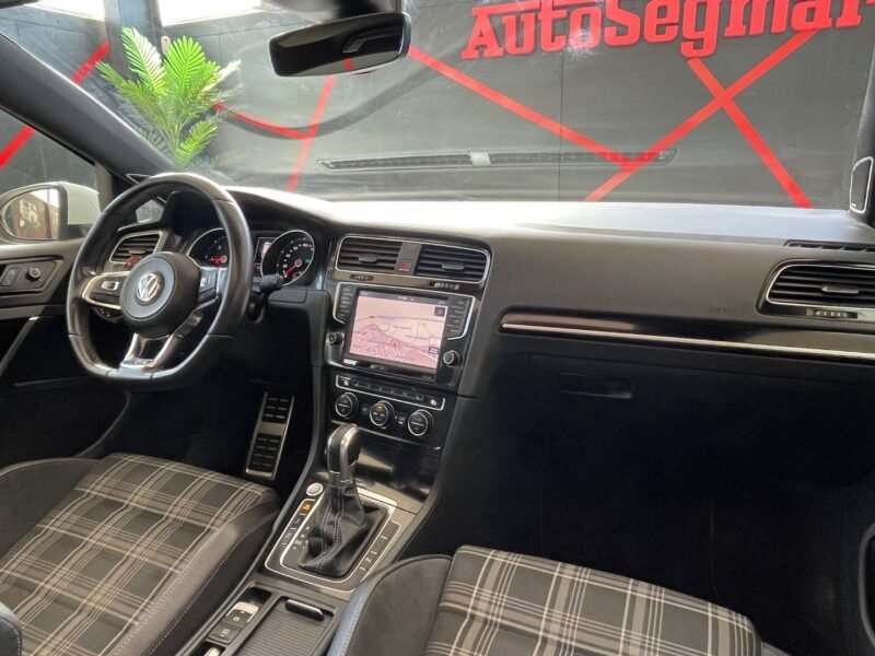 VOLKSWAGEN GOLF VII GTD