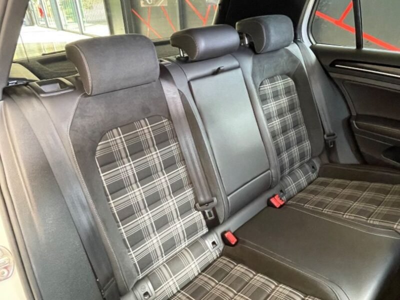 VOLKSWAGEN GOLF VII GTD