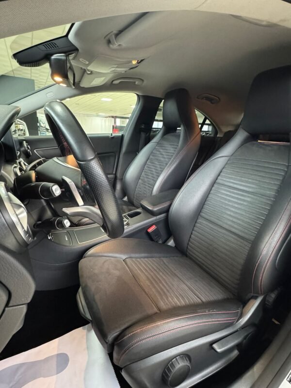 MERCEDES CLA 200 AMG LINE