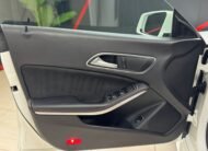 MERCEDES CLA 200 AMG LINE