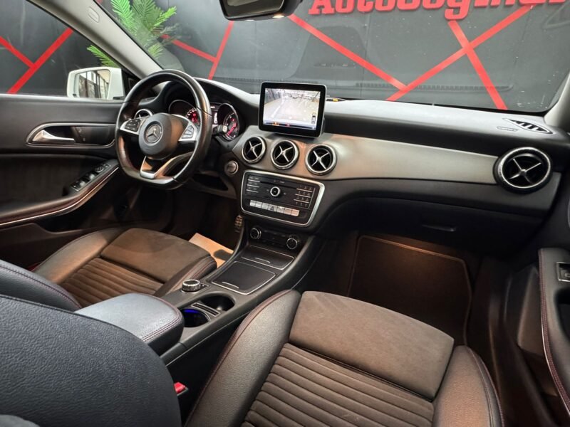 MERCEDES CLA 200 AMG LINE