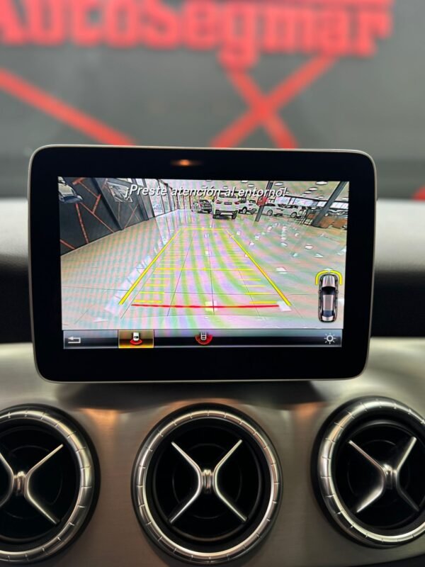 MERCEDES CLA 200 AMG LINE