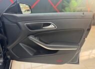 MERCEDES CLA 200 SHOOTING BRAKE AMG LINE