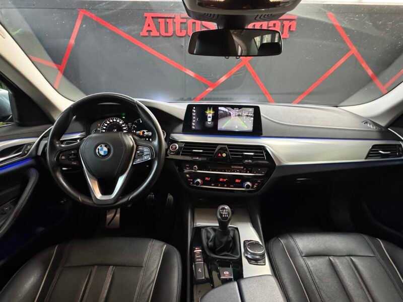 BMW 520 LUXURY LINE