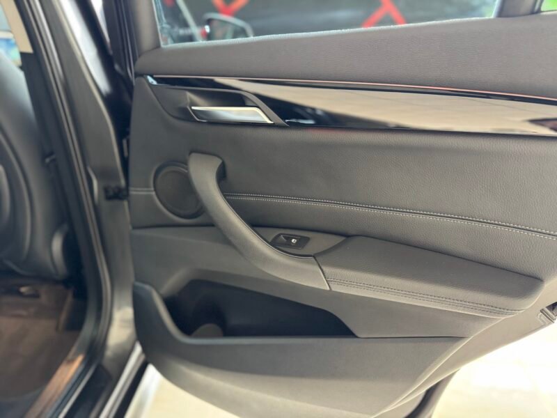 BMW X1 18 XDRIVE X LINE