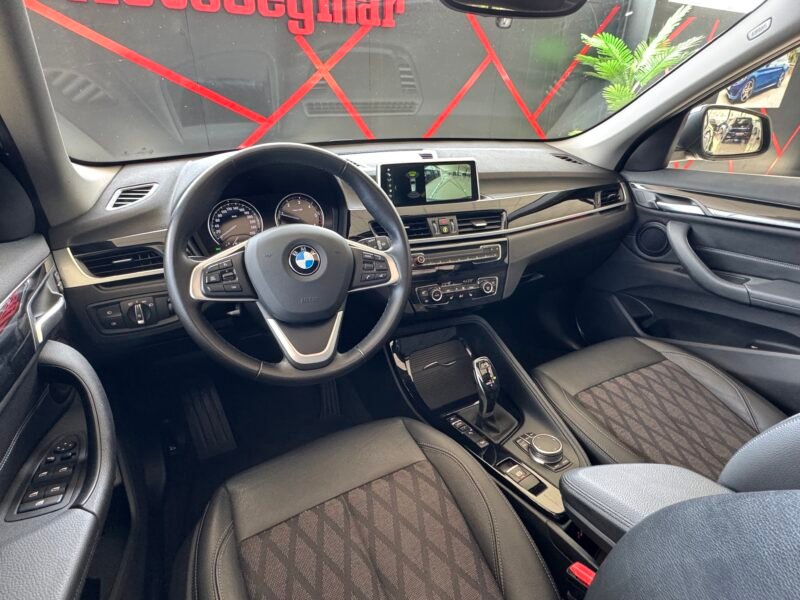 BMW X1 18 XDRIVE X LINE
