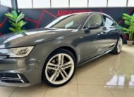 AUDI A4 S LINE