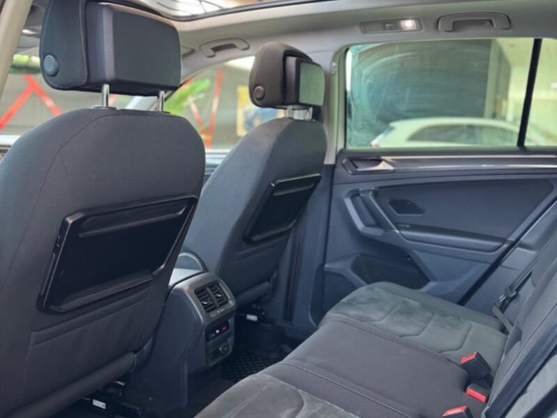VOLKSWAGEN TIGUAN SPORT