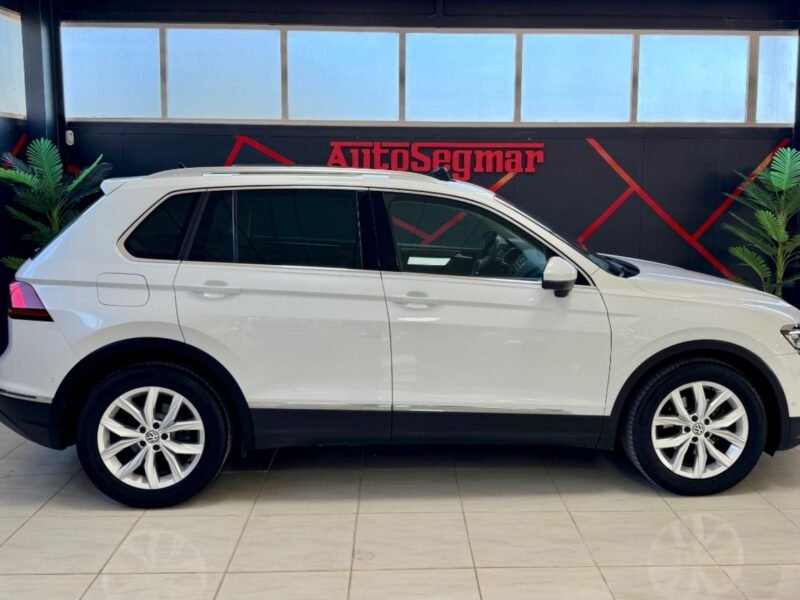 VOLKSWAGEN TIGUAN SPORT
