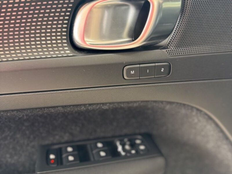 VOLVO XC40 RDESIGN
