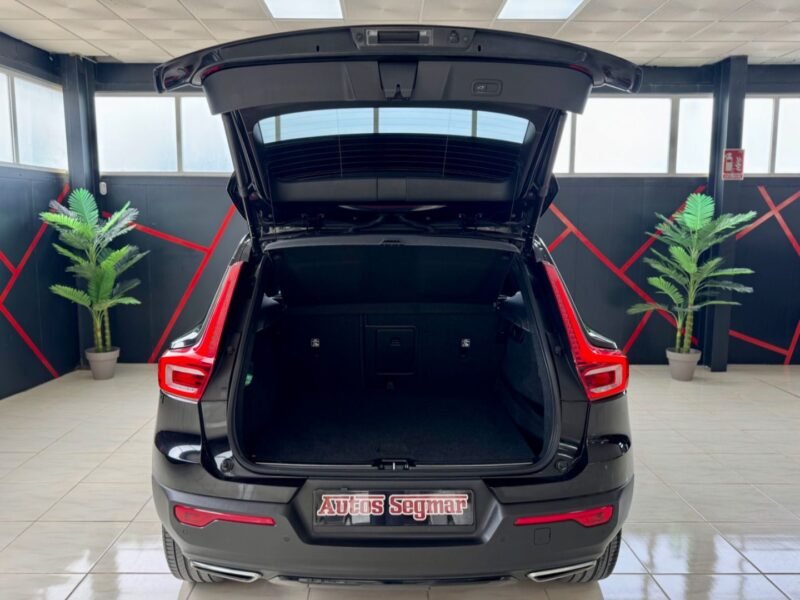 VOLVO XC40 RDESIGN