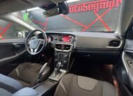 VOLVO V40 D2 MOMENTUM