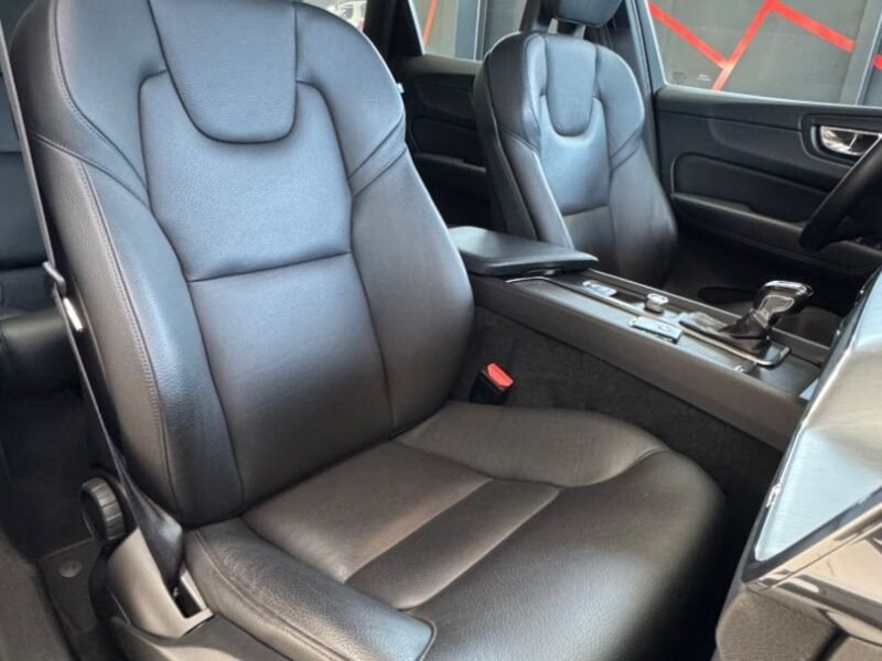 VOLVO XC60 D4 AWD