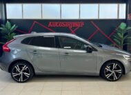 VOLVO V40 D2 MOMENTUM