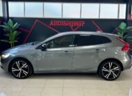 VOLVO V40 D2 MOMENTUM