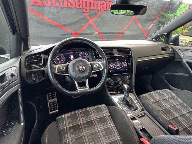 VOLKSWAGEN GOLF GTD