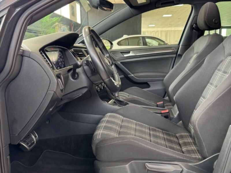VOLKSWAGEN GOLF GTD